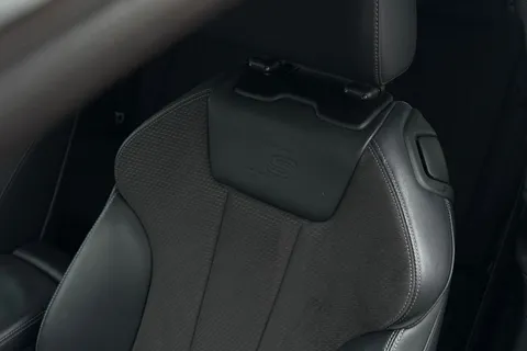 BG69KKW Audi A5 Coup- Black Edition 35 TFSI  150 PS S tronic Thumbnail #30