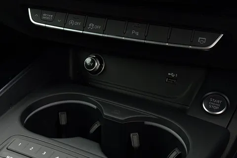 BG69KKW Audi A5 Coup- Black Edition 35 TFSI  150 PS S tronic Thumbnail #38