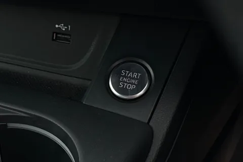 BG69KKW Audi A5 Coup- Black Edition 35 TFSI  150 PS S tronic Thumbnail #42