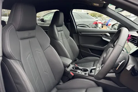 BG25HLZ Audi A3 Black Edition 35 TFSI  150 PS S tronic Thumbnail #45