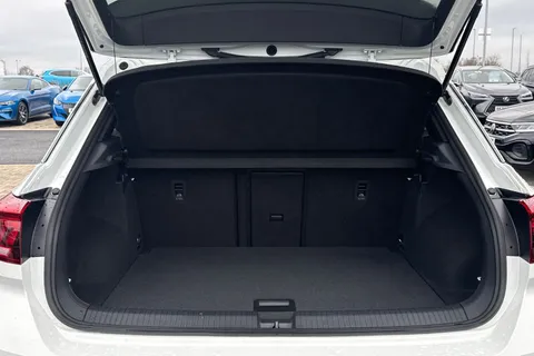 PJ23OXU Volkswagen T-Roc 1.5 TSI R-Line 5dr DSG Thumbnail #11