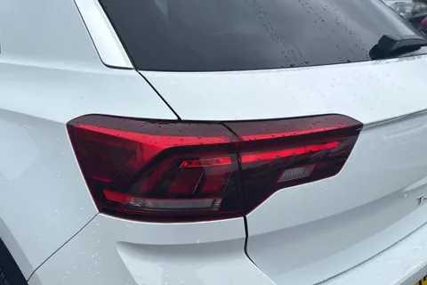 PJ23OXU Volkswagen T-Roc 1.5 TSI R-Line 5dr DSG Thumbnail #17
