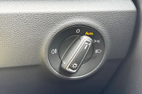 PJ23OXU Volkswagen T-Roc 1.5 TSI R-Line 5dr DSG Thumbnail #38