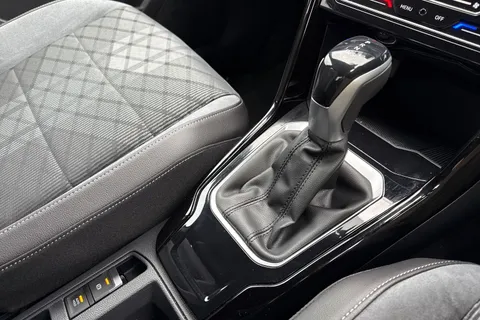 PJ23OXU Volkswagen T-Roc 1.5 TSI R-Line 5dr DSG Thumbnail #40