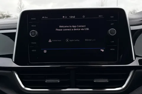 PJ23OXU Volkswagen T-Roc 1.5 TSI R-Line 5dr DSG Thumbnail #42