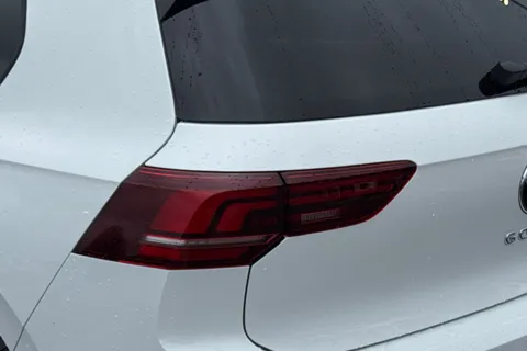 NG24RZX Volkswagen Golf 1.5 eTSI 150 R-Line 5dr DSG, 18' LEEDS ALLOYS Thumbnail #8