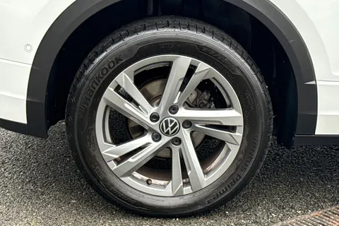 MK74CRF Volkswagen T-Roc 1.5 TSI R-Line DSG Euro 6 (s/s) 5dr Thumbnail #12