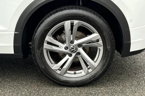 MK74CRF Volkswagen T-Roc 1.5 TSI R-Line DSG Euro 6 (s/s) 5dr Thumbnail #13