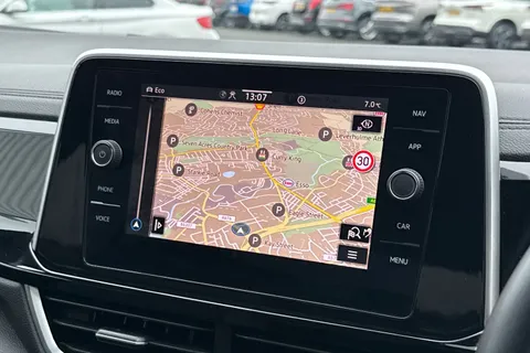 MK74CRF Volkswagen T-Roc 1.5 TSI R-Line DSG Euro 6 (s/s) 5dr Thumbnail #18