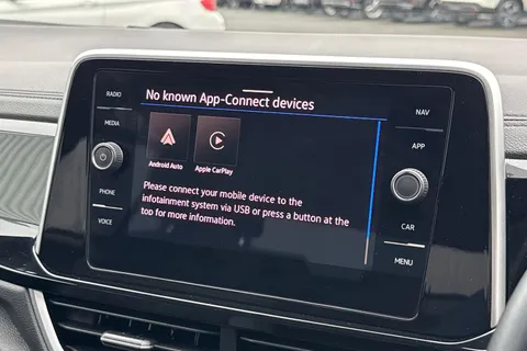 MK74CRF Volkswagen T-Roc 1.5 TSI R-Line DSG Euro 6 (s/s) 5dr Thumbnail #52