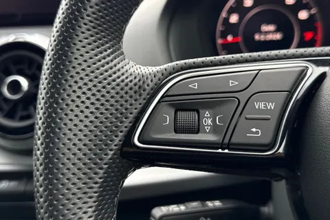 PN23MVX Audi Q2 Black Edition 30 TFSI  110 PS 6-speed Thumbnail #38