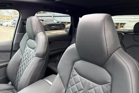  Audi SQ7 4.0 TFSI V8 Black Edition Tiptronic quattro Euro 6 (s/s) 5dr Thumbnail #24