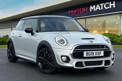 BG19XXF Mini Hatch 2.0 Cooper S Sport Euro 6 (s/s) 3dr Thumbnail #2