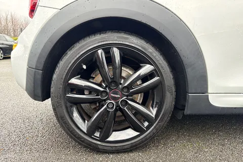 BG19XXF Mini Hatch 2.0 Cooper S Sport Euro 6 (s/s) 3dr Thumbnail #12