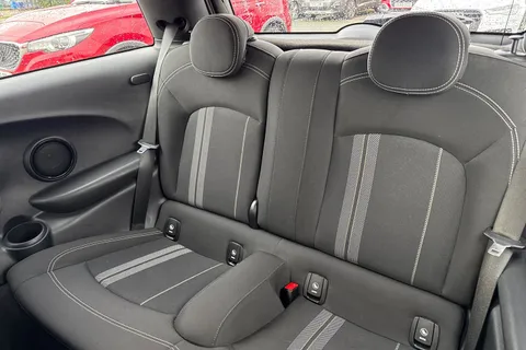 BG19XXF Mini Hatch 2.0 Cooper S Sport Euro 6 (s/s) 3dr Thumbnail #20