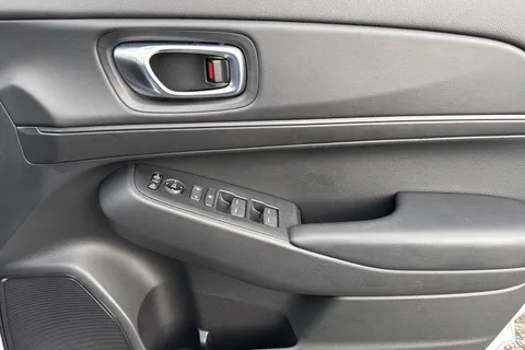 FJ73VNG Honda HR-V 1.5 eHEV Elegance 5dr CVT Thumbnail #24