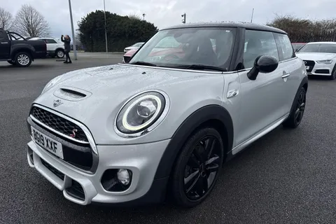 BG19XXF Mini Hatch 2.0 Cooper S Sport Euro 6 (s/s) 3dr Thumbnail #32