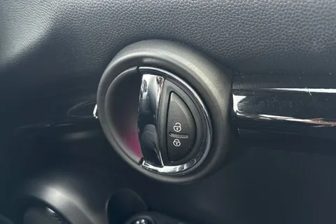 BG19XXF Mini Hatch 2.0 Cooper S Sport Euro 6 (s/s) 3dr Thumbnail #40