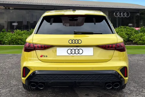  Audi S3 2.0 TFSI Black Edition Sportback S Tronic quattro Euro 6 (s/s) 5dr Thumbnail #5