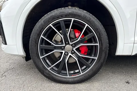 PN22LMK Audi Q5 Edition 1 40 TDI quattro 204 PS S tronic Thumbnail #13