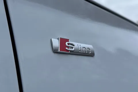 PN22LMK Audi Q5 Edition 1 40 TDI quattro 204 PS S tronic Thumbnail #26