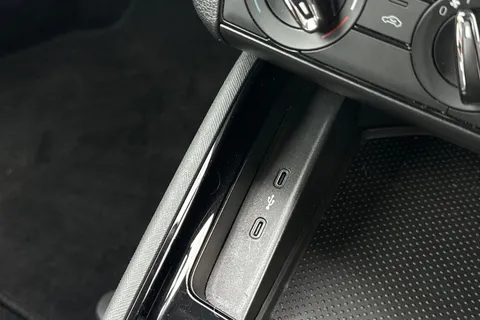 ML72HMY Škoda Kamiq 1.0 TSI SE Euro 6 (s/s) 5dr Thumbnail #28