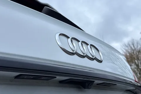 PN22LMK Audi Q5 Edition 1 40 TDI quattro 204 PS S tronic Thumbnail #31