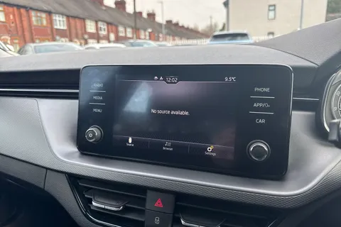 ML72HMY Škoda Kamiq 1.0 TSI SE Euro 6 (s/s) 5dr Thumbnail #34