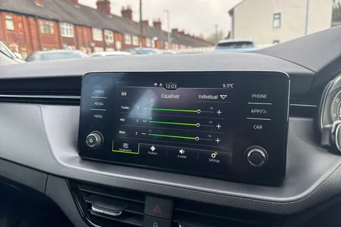 ML72HMY Škoda Kamiq 1.0 TSI SE Euro 6 (s/s) 5dr Thumbnail #38