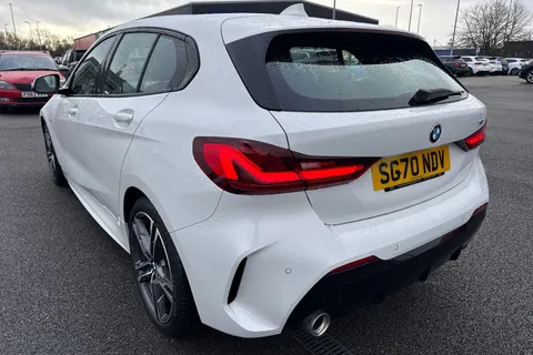 SG70NDV BMW 1 Series 1.5 118i M Sport Euro 6 (s/s) 5dr Thumbnail #17