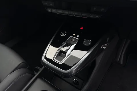 22 of 57 for Audi Q4 e-tron 40 S line Auto 5dr 63kWh