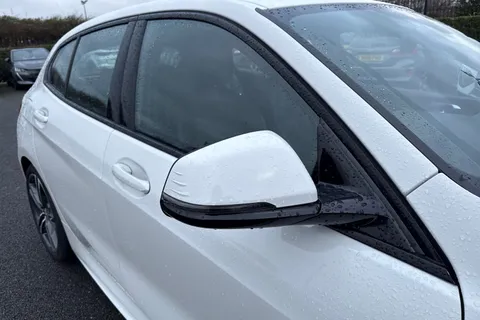 SG70NDV BMW 1 Series 1.5 118i M Sport Euro 6 (s/s) 5dr Thumbnail #29