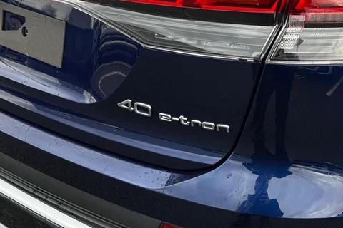 27 of 57 for Audi Q4 e-tron 40 S line Auto 5dr 63kWh