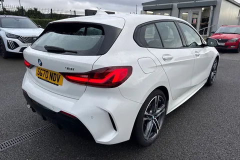 SG70NDV BMW 1 Series 1.5 118i M Sport Euro 6 (s/s) 5dr Thumbnail #34