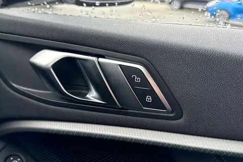 SG70NDV BMW 1 Series 1.5 118i M Sport Euro 6 (s/s) 5dr Thumbnail #42