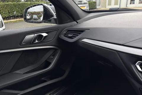 SG70NDV BMW 1 Series 1.5 118i M Sport Euro 6 (s/s) 5dr Thumbnail #61