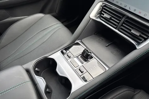 LD25UHZ BYD Seal U 1.5 DM-i 18.3kWh Boost CVT Auto Euro 6 (s/s) 5dr Thumbnail #21