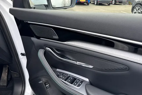 LC25EPO BYD Seal U 1.5 DM-i 26.6kWh Comfort CVT Auto Euro 6 (s/s) 5dr Thumbnail #19