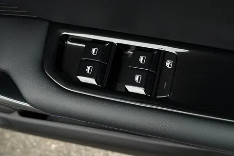 PK73JHA MG Mg4 77kWh Trophy Extended Range Auto 5dr Thumbnail #22