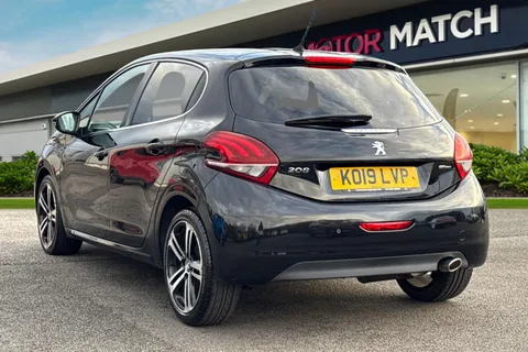 KO19LVP PEUGEOT 208 1.2 PureTech GPF GT Line Euro 6 (s/s) 5dr Thumbnail #3
