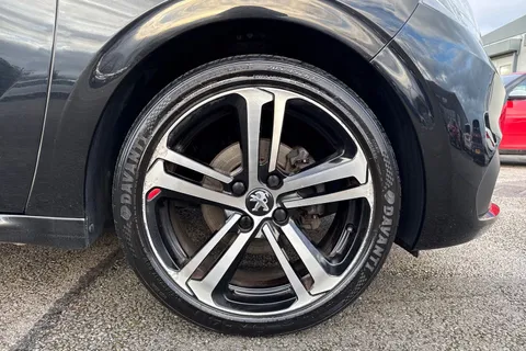 KO19LVP PEUGEOT 208 1.2 PureTech GPF GT Line Euro 6 (s/s) 5dr Thumbnail #11