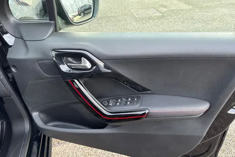 KO19LVP PEUGEOT 208 1.2 PureTech GPF GT Line Euro 6 (s/s) 5dr Thumbnail #22