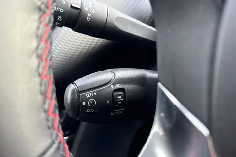 KO19LVP PEUGEOT 208 1.2 PureTech GPF GT Line Euro 6 (s/s) 5dr Thumbnail #41