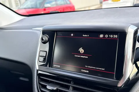 KO19LVP PEUGEOT 208 1.2 PureTech GPF GT Line Euro 6 (s/s) 5dr Thumbnail #50