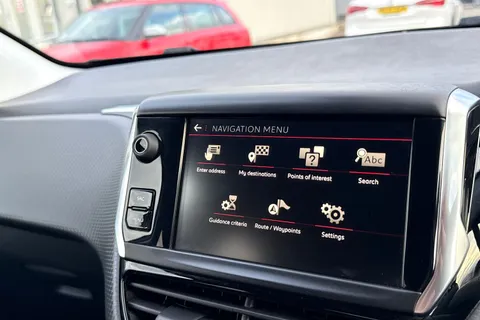 KO19LVP PEUGEOT 208 1.2 PureTech GPF GT Line Euro 6 (s/s) 5dr Thumbnail #52