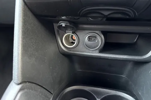 KO19LVP PEUGEOT 208 1.2 PureTech GPF GT Line Euro 6 (s/s) 5dr Thumbnail #57