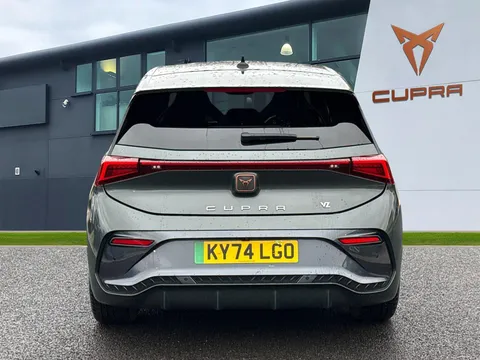 KY74LGO CUPRA Born 240kW e-Boost VZ First Edition 79kWh 5dr Auto**PANORAMIC SUNROOF HEAT PUMP* Thumbnail #5