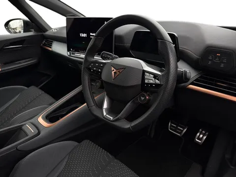 KY74LGO CUPRA Born 240kW e-Boost VZ First Edition 79kWh 5dr Auto**PANORAMIC SUNROOF HEAT PUMP* Thumbnail #8