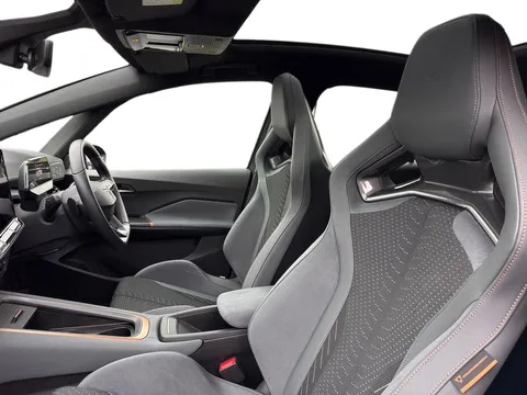KY74LGO CUPRA Born 240kW e-Boost VZ First Edition 79kWh 5dr Auto**PANORAMIC SUNROOF HEAT PUMP* Thumbnail #11