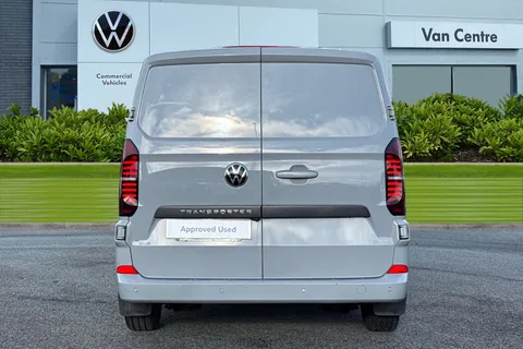 DF25HNA Volkswagen Transporter 2.0 TDI 110 Commerce Pro Van Thumbnail #5